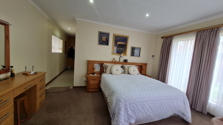 4 Bedroom Property for Sale in Dana Bay Western Cape